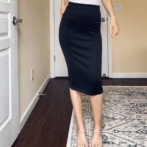 BLACK PENCIL SKIRT